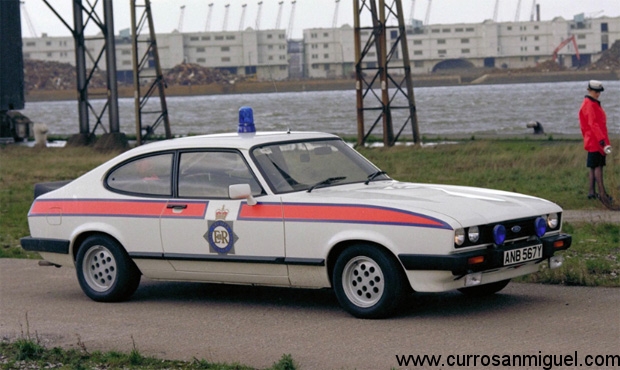 Tanto gustaba este coche en Gran Bretaña que hasta la policía lo usó para patrullar las autopistas