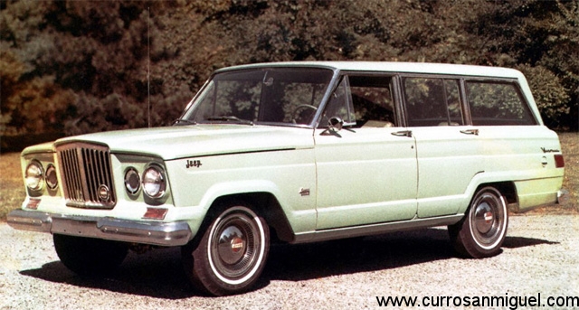 Este bonito Jeep Wagoneer sería el que dio origen a toda la saga Grand Cherokee.