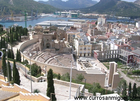 El teatro de Cartagena es visita obligada. sin embargo, no es ni mucho menos lo único que visitar en la ciudad