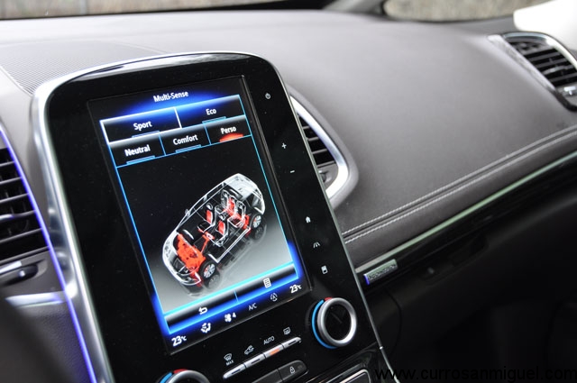El llamado Multisense es el selector de modos de conducción. Todos tienen su encanto. 