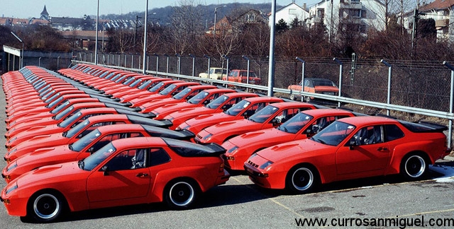 Y estos eran los coches de carretera necesarios para homologar el modelo de competición