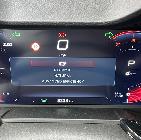 Varios modos disponibles. Mi favorito ha sido el Q4, que suma algo de brío real y motricidad en baja adherencia al carácter del coche. 