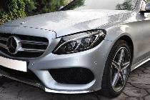 Los faros LED son de serie. El paragolpes, la parrilla y las llantas, exclusivos del paquete AMG